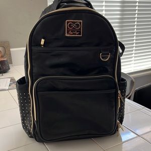 Itzy Ritzy Chelsea Boss Diaper Bag